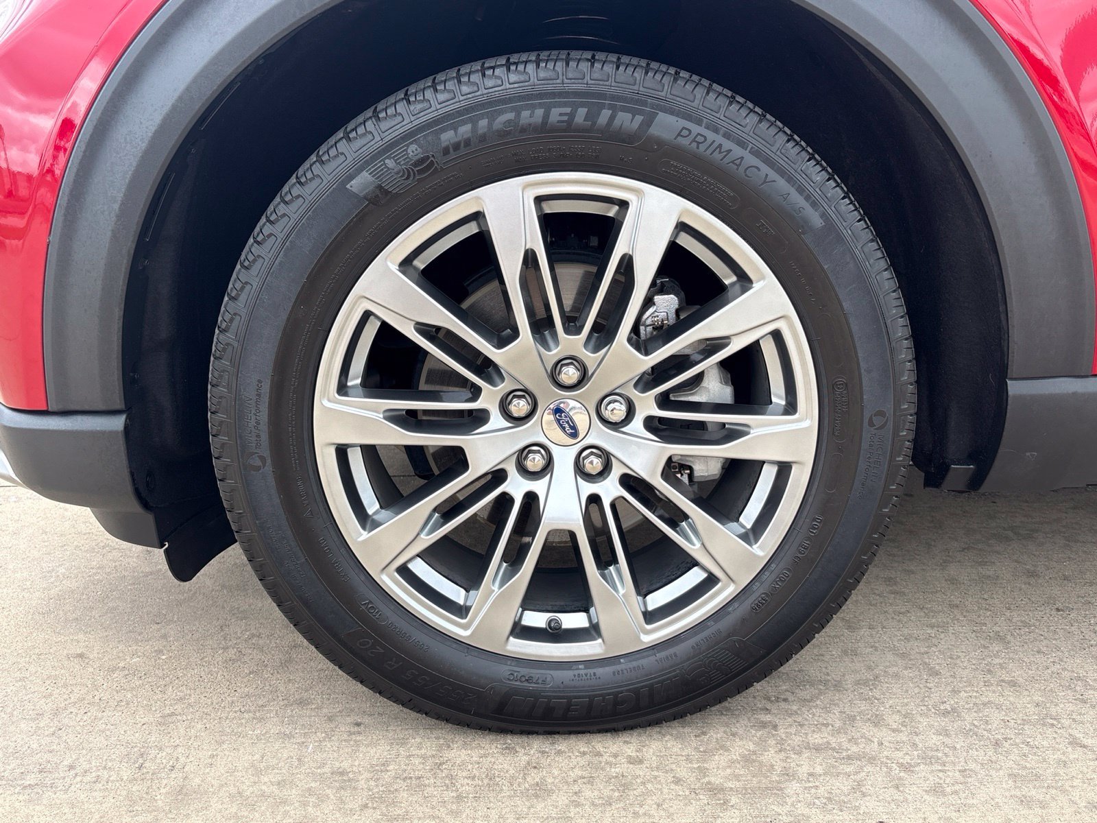 Certified 2025 Ford Explorer Platinum RWD image 10