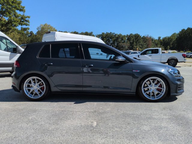 Used 2019 Volkswagen Golf 4-Door FWD image 3