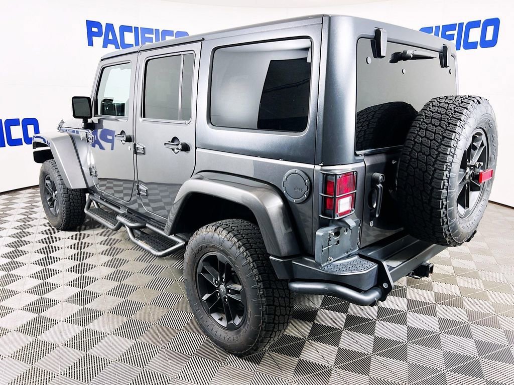 Used 2017 Jeep Wrangler Unlimited Sahara AWD/4WD image 6