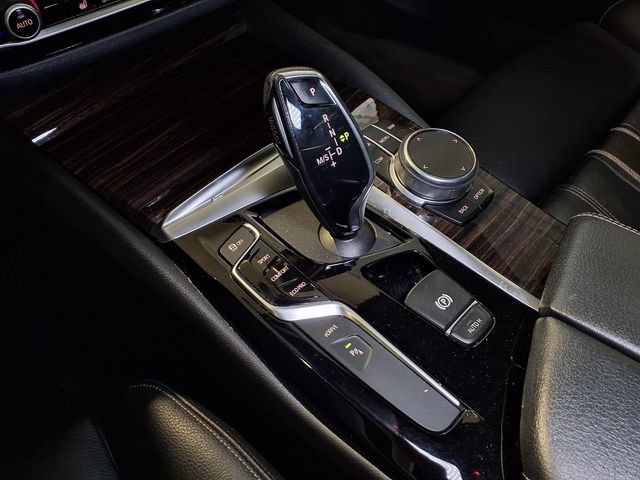 Used 2019 BMW 530e RWD image 9