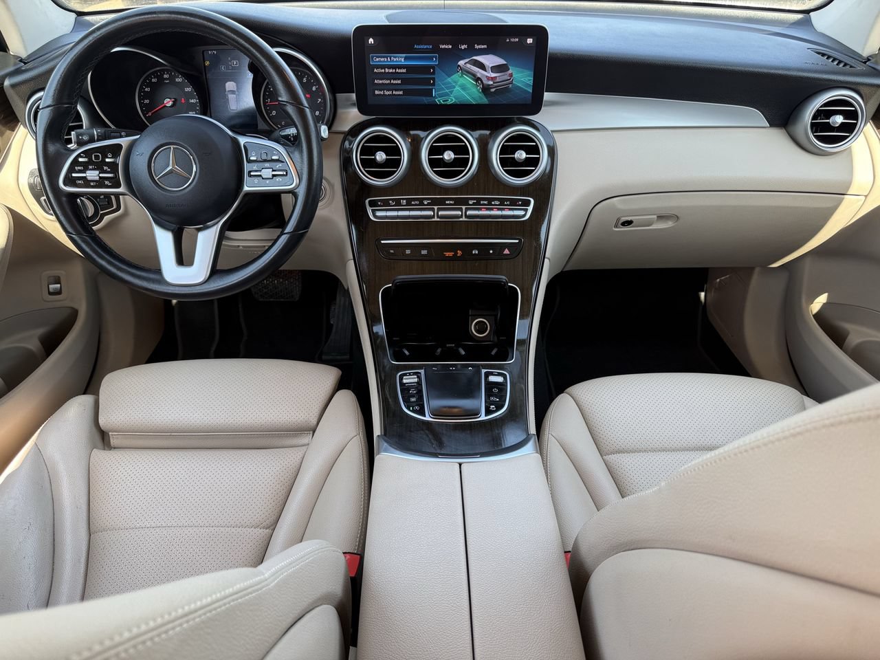 Used 2021 Mercedes-Benz GLC 300 image 9