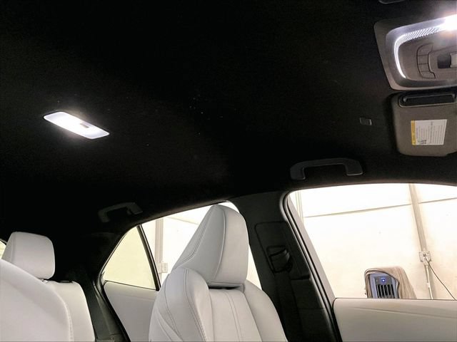 Used 2024 Toyota Corolla XSE FWD image 21