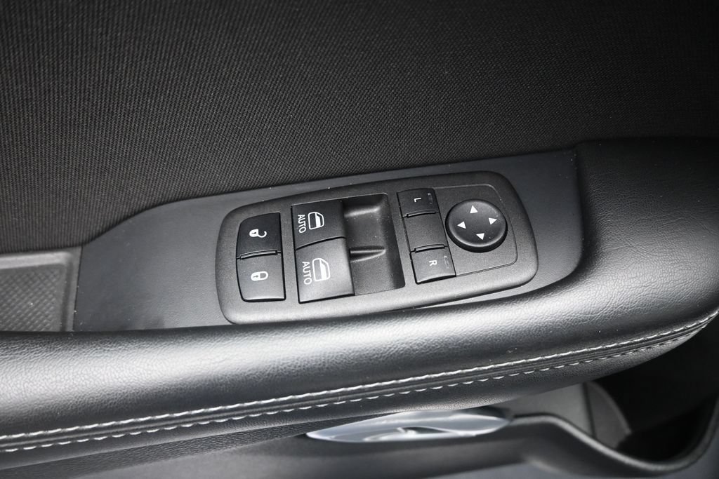 Used 2023 Dodge Challenger GT RWD image 12