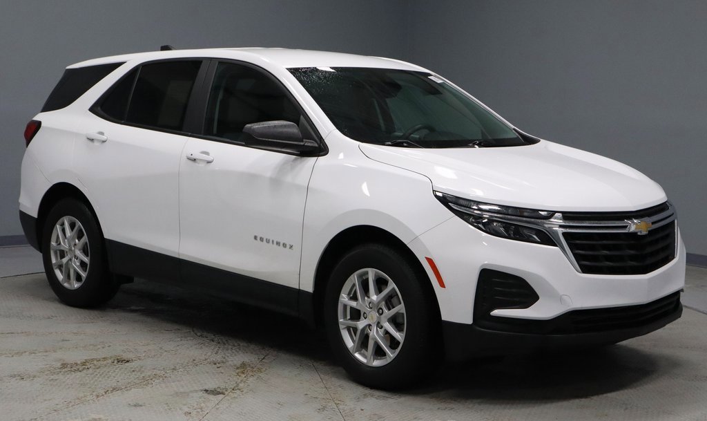 Used 2022 Chevrolet Equinox LS w/ LS Convenience Package image 7