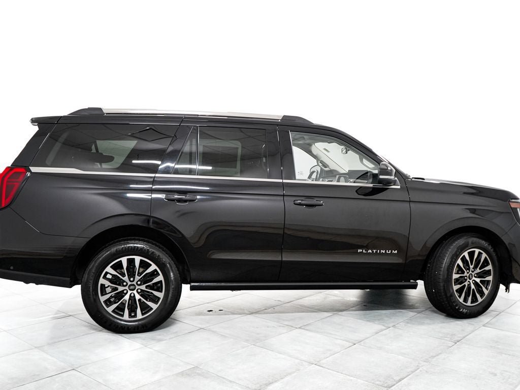 Certified 2025 Ford Expedition Platinum AWD/4WD image 7