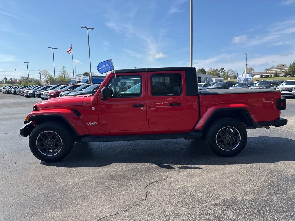 Used 2023 Jeep Gladiator Overland image 2