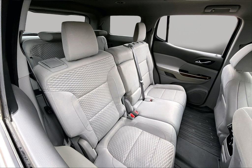 Used 2017 GMC Acadia SLE w/ LPO, Floor Liner Package image 27