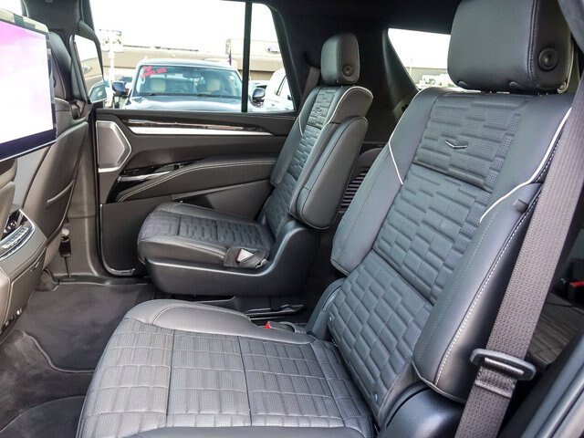 Used 2026 Cadillac Escalade Platinum Sport w/ LPO, ONYX Package AWD/4WD image 19