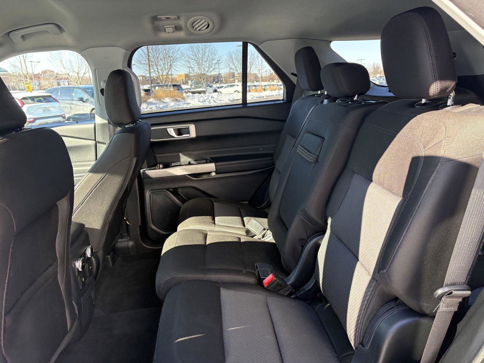 Certified 2023 Ford Explorer XLT w/ Class IV Trailer Tow Package image 19