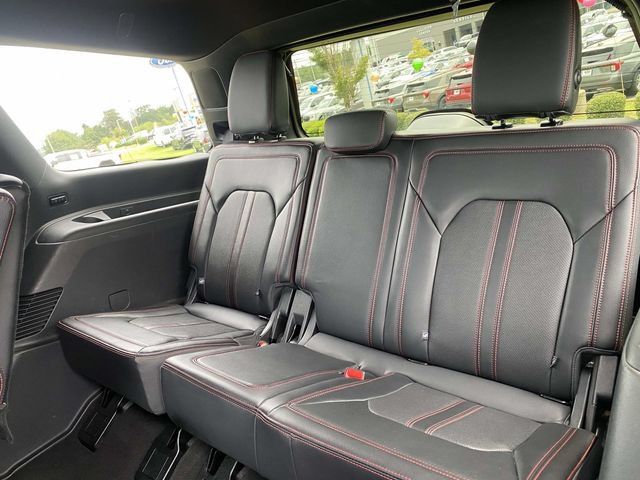 Certified 2024 Ford Expedition Limited AWD/4WD image 11