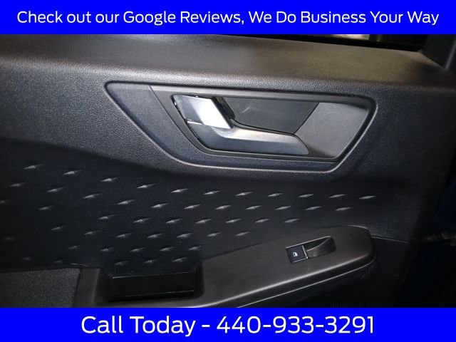 Certified 2020 Ford Escape SE image 30