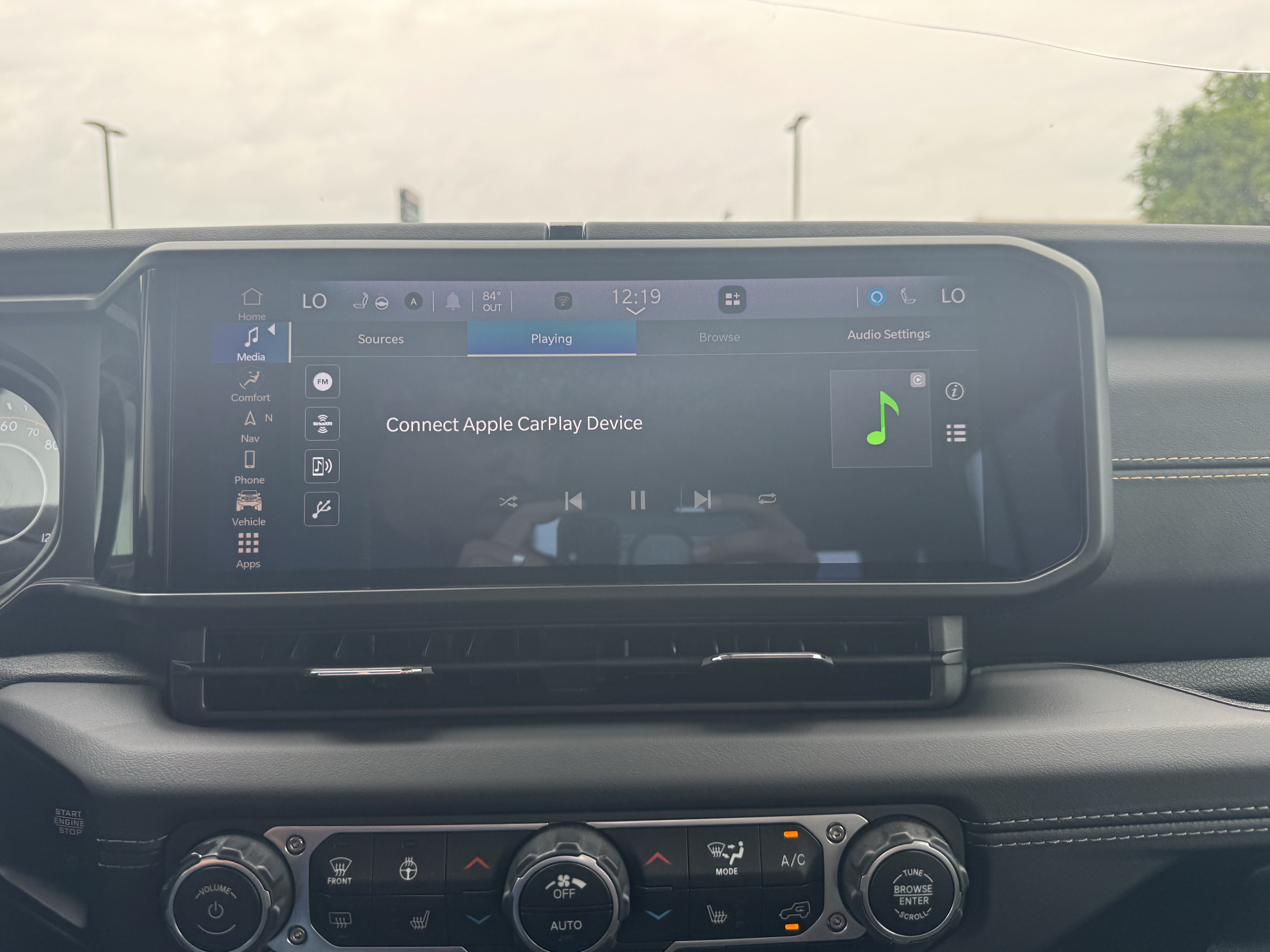 Used 2025 Jeep Gladiator Sport AWD/4WD image 13