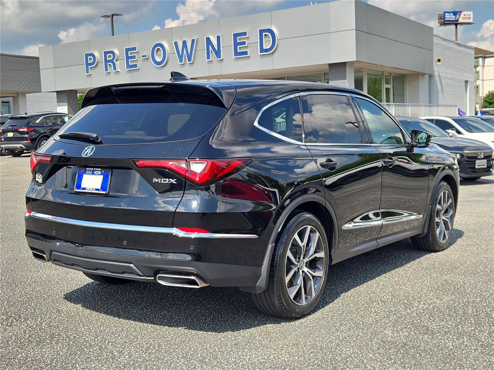 Used 2023 Acura MDX FWD w/ Technology Package image 7