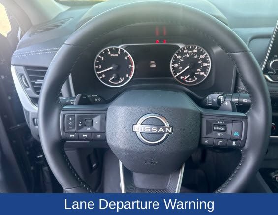 Used 2026 Nissan Rogue SV w/ Cold Weather Package FWD image 7