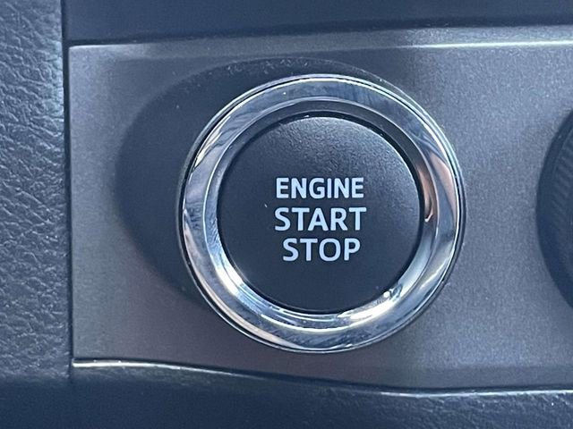 Used 2020 Toyota Tacoma TRD Sport w/ TRD Premium Sport Package AWD/4WD image 19