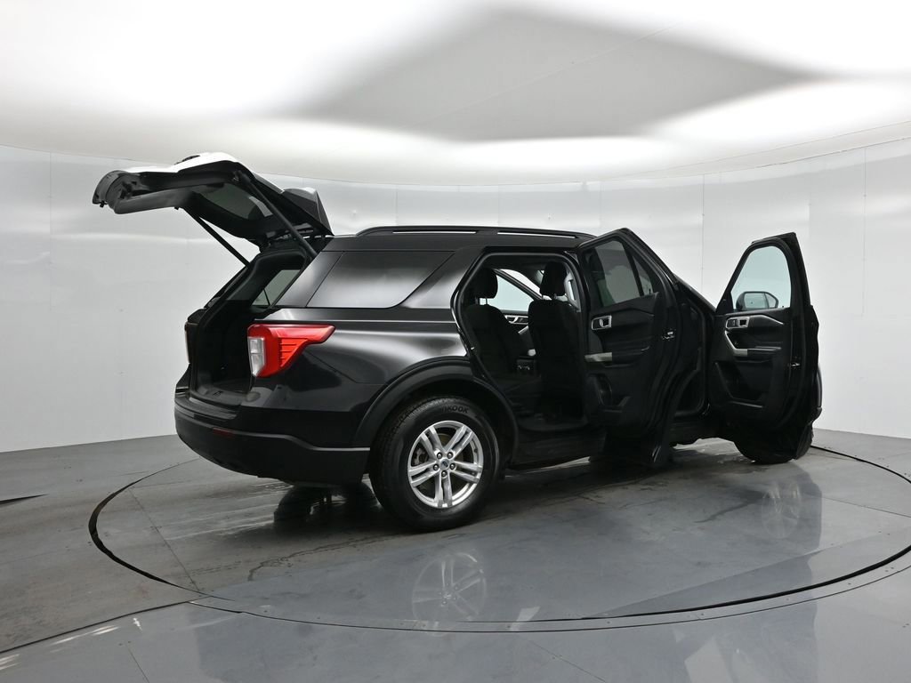 Certified 2022 Ford Explorer XLT image 35