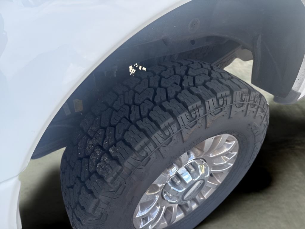 Certified 2020 Ford F250 XLT w/ XLT Premium Package image 21