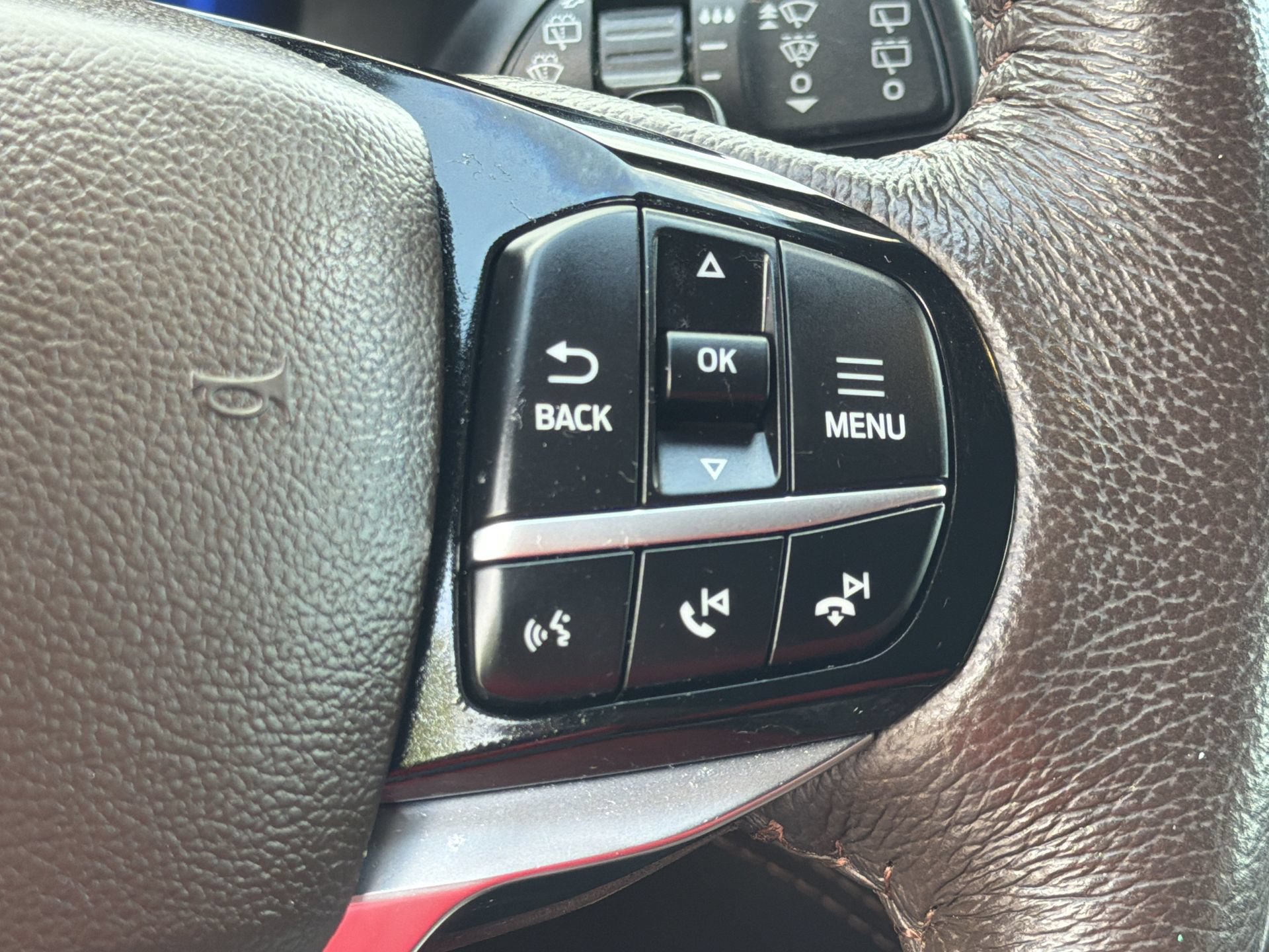 Certified 2021 Ford Explorer King Ranch w/ Premium Technology Package AWD/4WD image 25