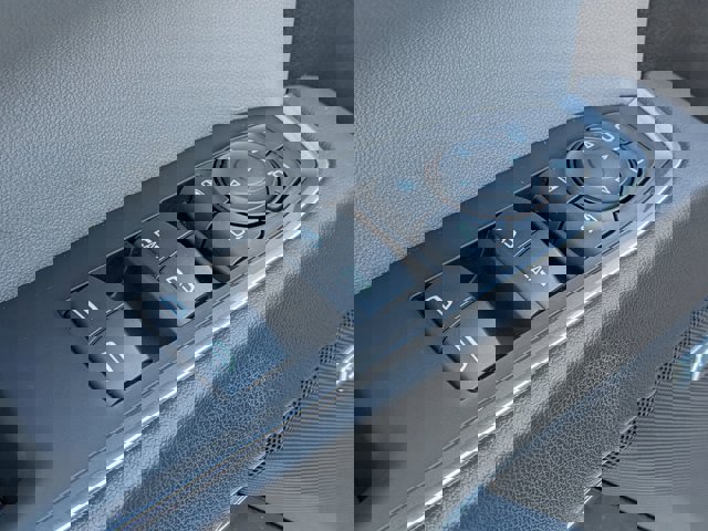 Used 2024 GMC Sierra 1500 SLT w/ SLT Premium Plus Package image 14