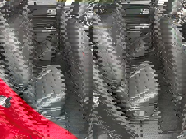 Certified 2022 Ford Explorer XLT w/ Equipment Group 202A image 38