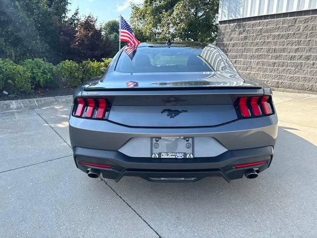 Certified 2024 Ford Mustang Coupe RWD image 8