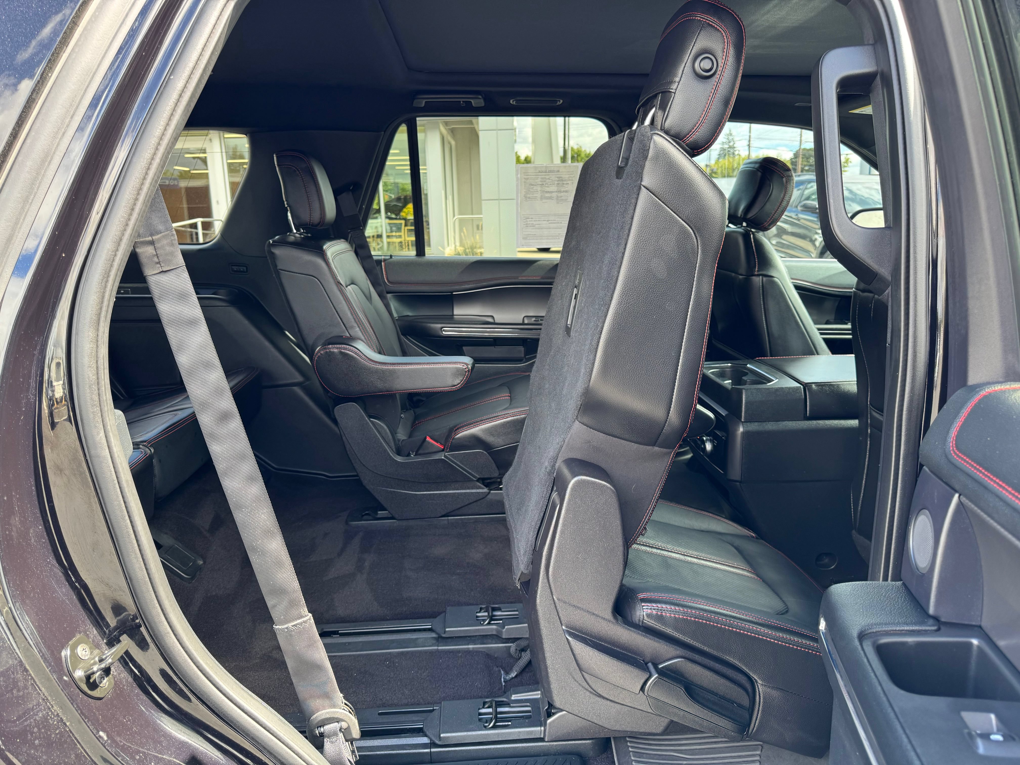 Certified 2020 Ford Expedition Limited w/ Equipment Group 303A AWD/4WD image 30
