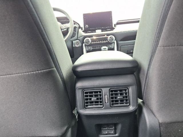 Used 2025 Toyota RAV4 XLE AWD/4WD image 13