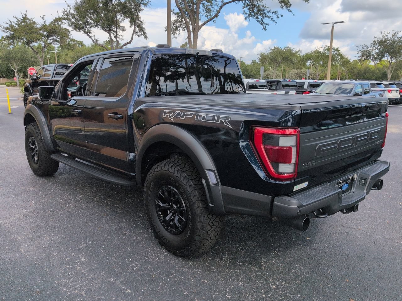 Certified 2023 Ford F150 Raptor w/ Raptor 37 Performance Package AWD/4WD image 6