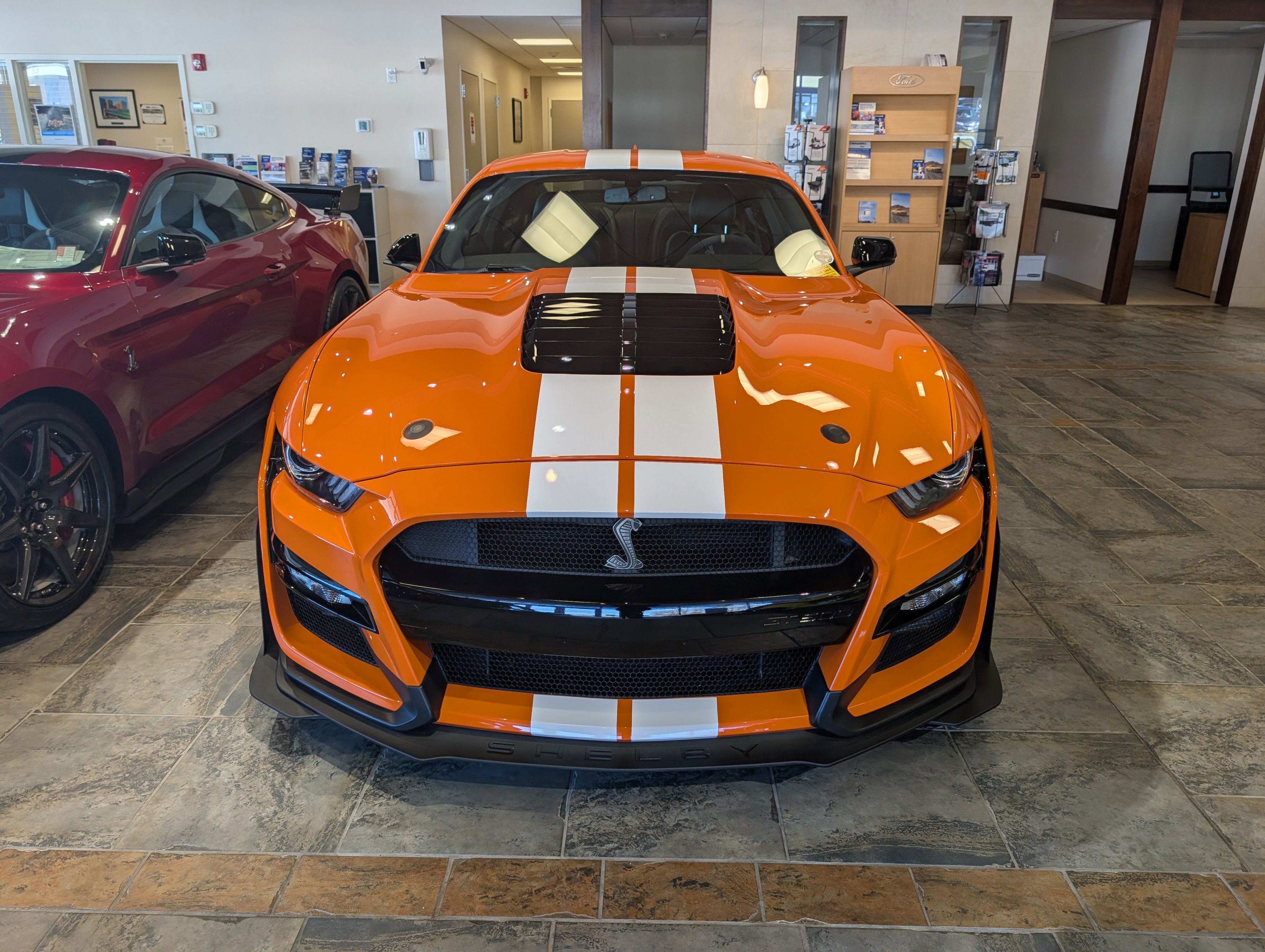 Certified 2020 Ford Mustang Shelby GT500 w/ Technology Package image 11