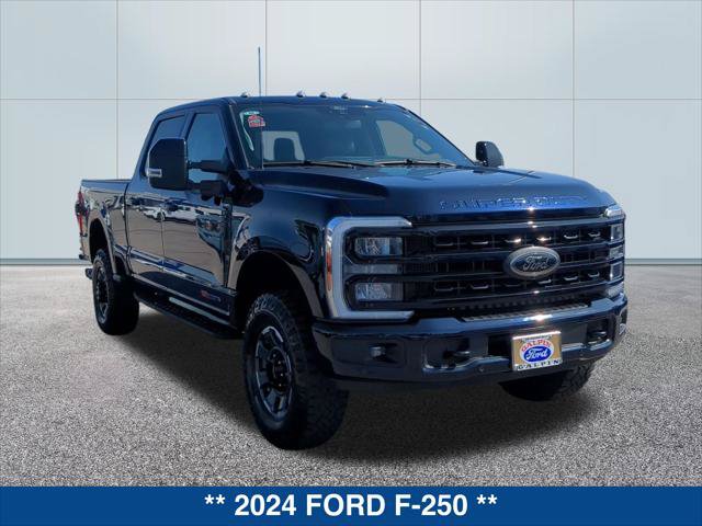 Certified 2024 Ford F250 Lariat w/ Lariat Ultimate Package AWD/4WD image 7