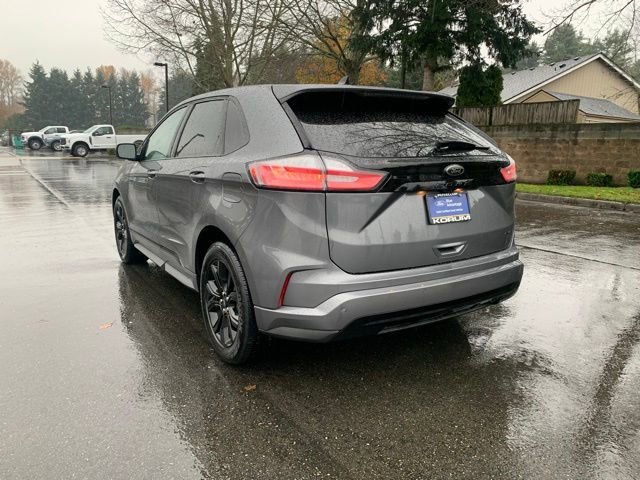 Certified 2024 Ford Edge SE w/ Black Appearance Package image 3