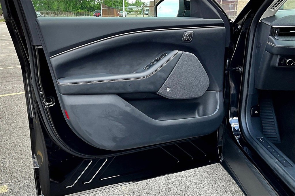 Certified 2024 Ford Mustang Mach-E Premium image 21