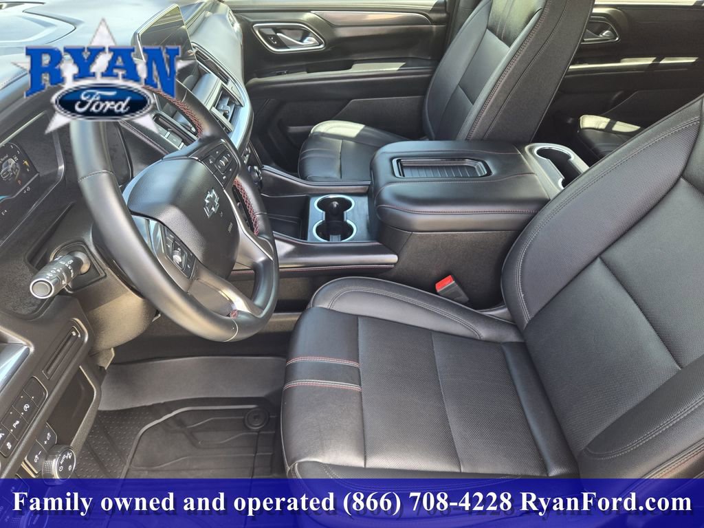 Used 2023 Chevrolet Suburban RST AWD/4WD image 9