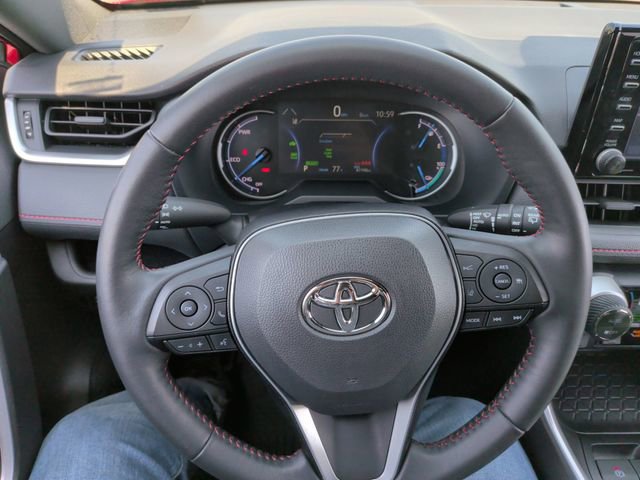 Used 2022 Toyota RAV4 SE w/ Weather & Moonroof Package AWD/4WD image 24