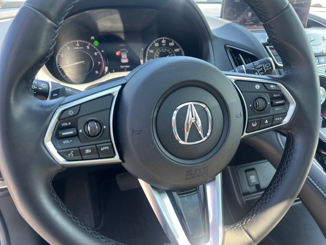 Used 2025 Acura RDX SH-AWD image 13