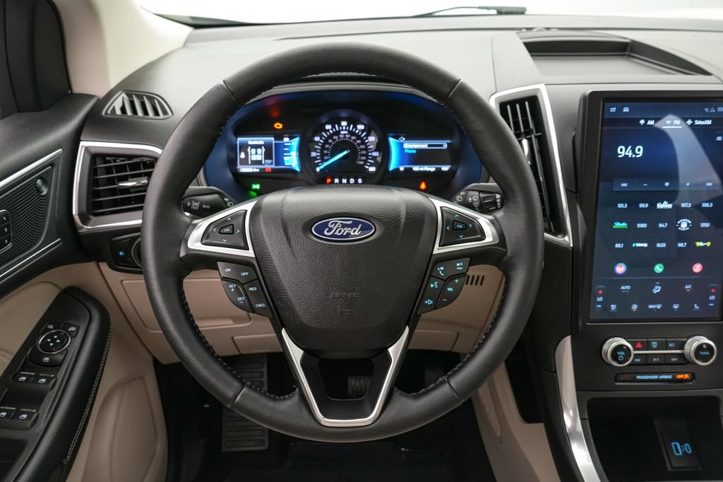 Certified 2023 Ford Edge Titanium AWD/4WD image 13