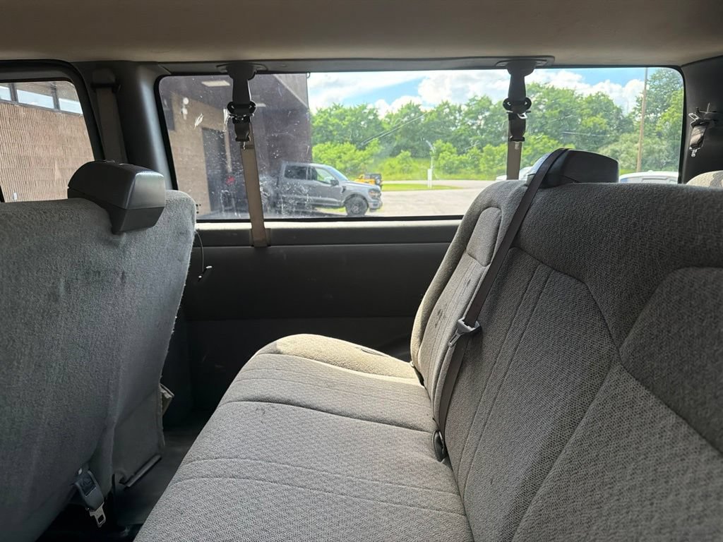 Used 2024 GMC Savana 3500 LS RWD image 14