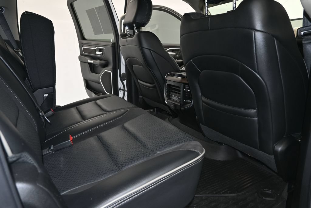 Used 2022 RAM 1500 Laramie AWD/4WD image 16