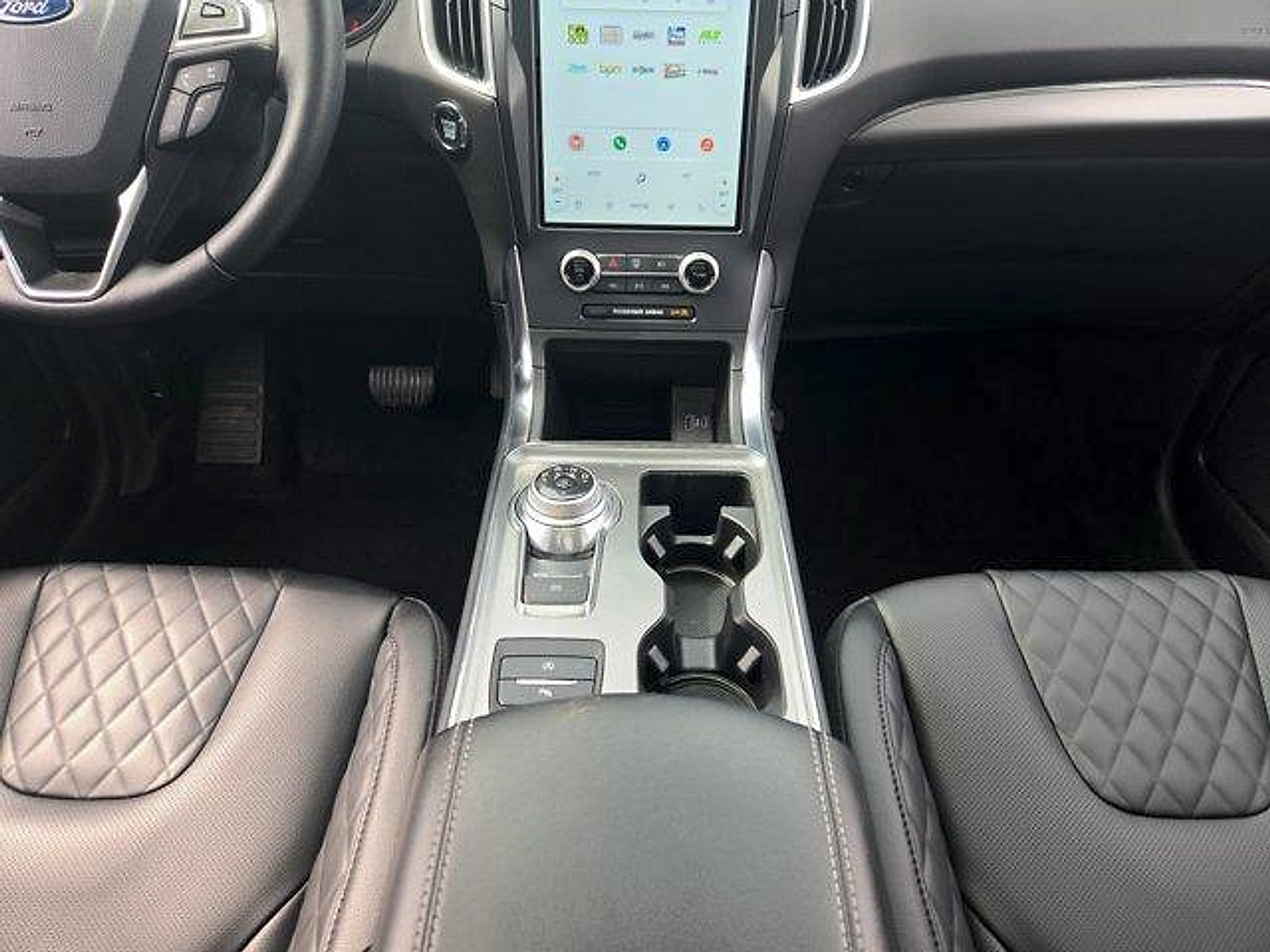 Certified 2024 Ford Edge Titanium w/ Equipment Group 301A AWD/4WD image 21