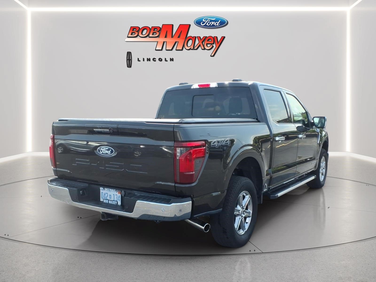 Certified 2024 Ford F150 XLT w/ Equipment Group 302A MID AWD/4WD image 4