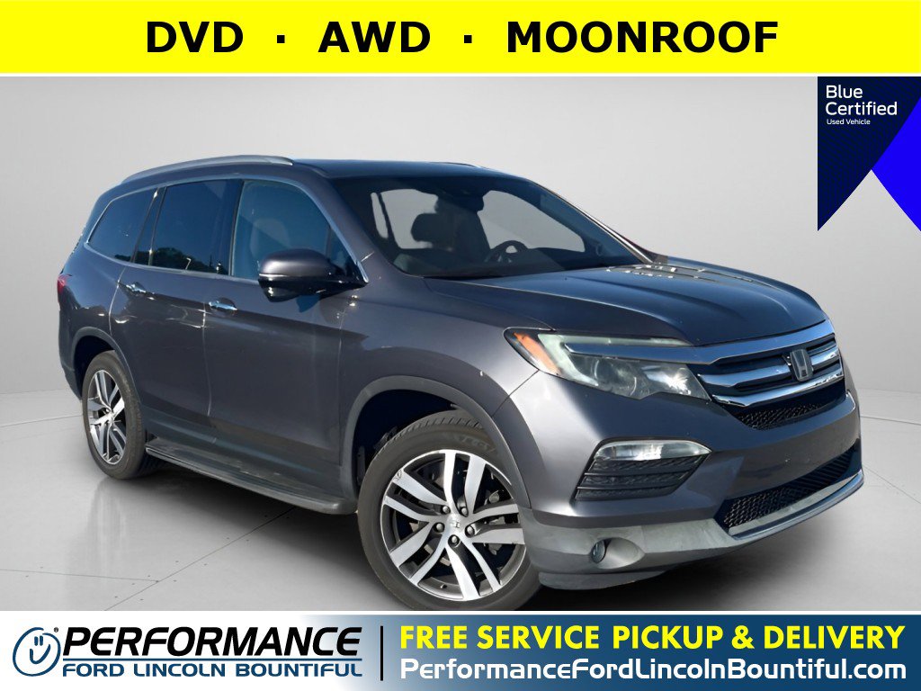 Used 2017 Honda Pilot Touring image 1