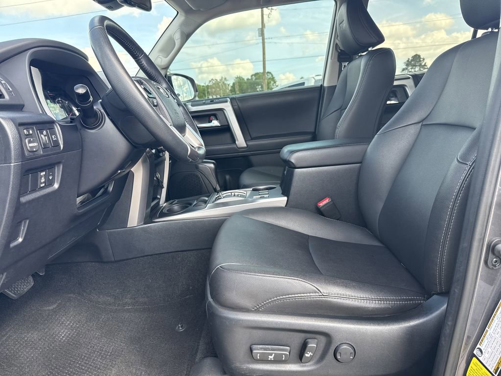 Used 2022 Toyota 4Runner TRD Sport image 9