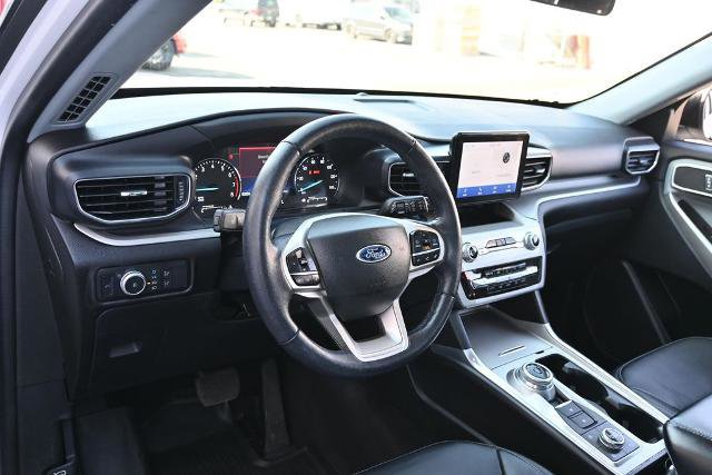 Certified 2022 Ford Explorer XLT w/ Equipment Group 202A image 6
