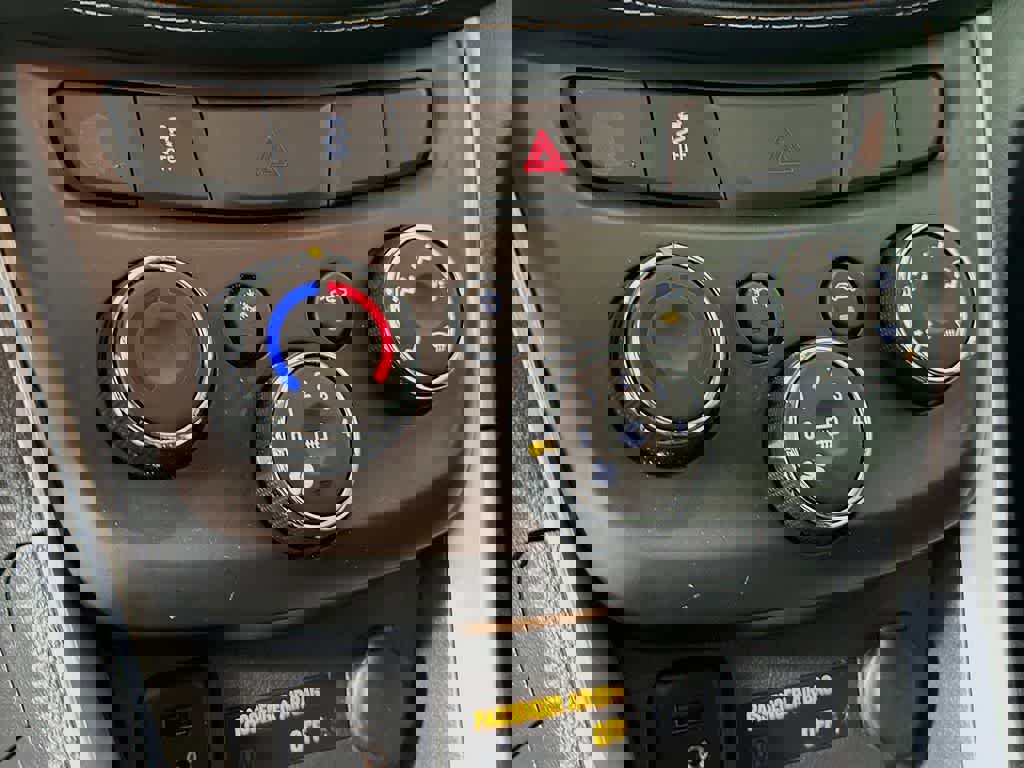 Used 2021 Chevrolet Trax LT w/ Driver Confidence Package image 20