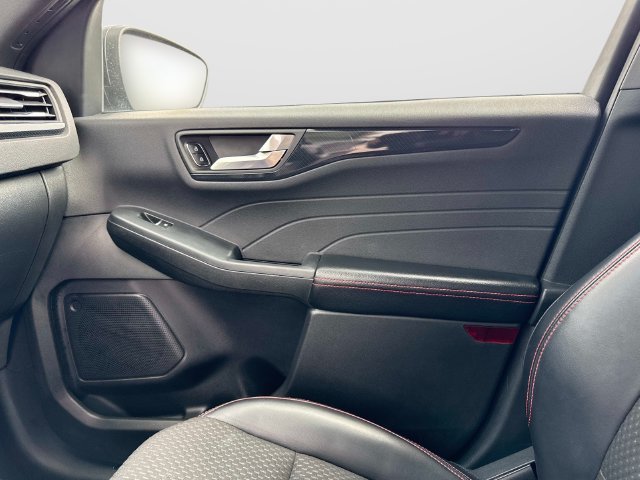 Certified 2023 Ford Escape ST-Line FWD image 23