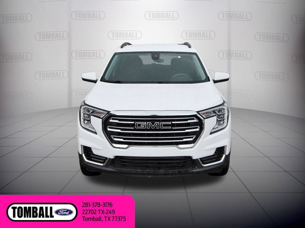 Used 2023 GMC Terrain SLE w/ Driver Convenience Package AWD/4WD image 2