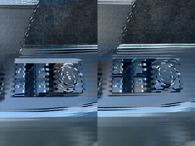 Certified 2022 Ford F150 XLT w/ Equipment Group 302A High image 11