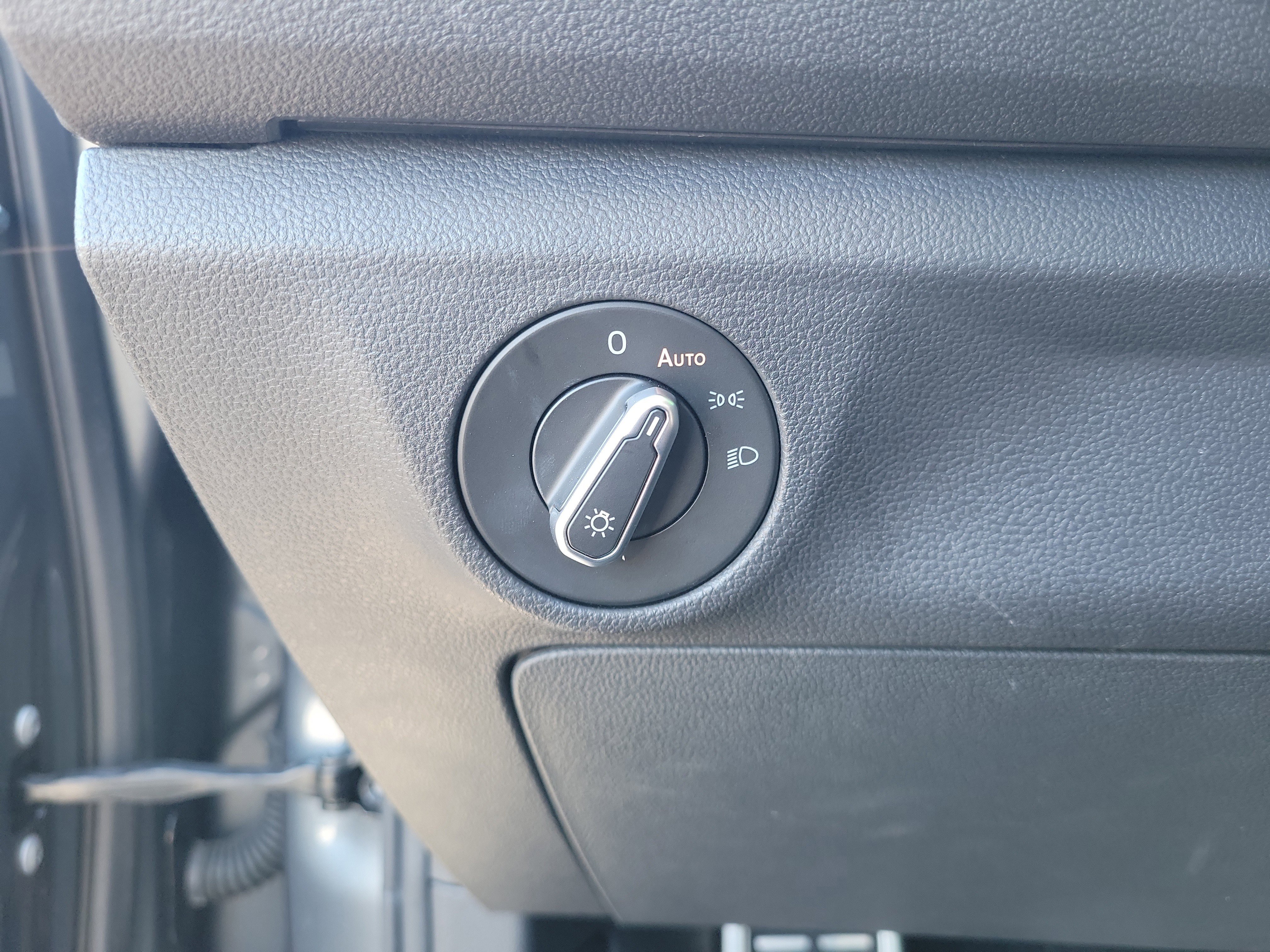 Used 2023 Volkswagen Jetta Sport image 23