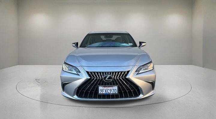 Used 2023 Lexus ES 300h w/ Premium Package FWD image 2