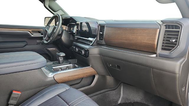 Used 2025 Chevrolet Silverado 1500 High Country w/ Technology Package image 38